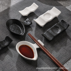 陶磁器の箸立ての食器の部品の両用三用ホテルのレストランの置物の枕の箸立てのスプーンの箸敷き