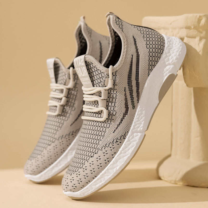 Zapatos nuevos para hombres, comercio exterior, tendencia transfronteriza, zapatos deportivos casuales ligeros de todo fósforo para hombres, procesamiento de zapatos para hombres tejidos voladores, personalización