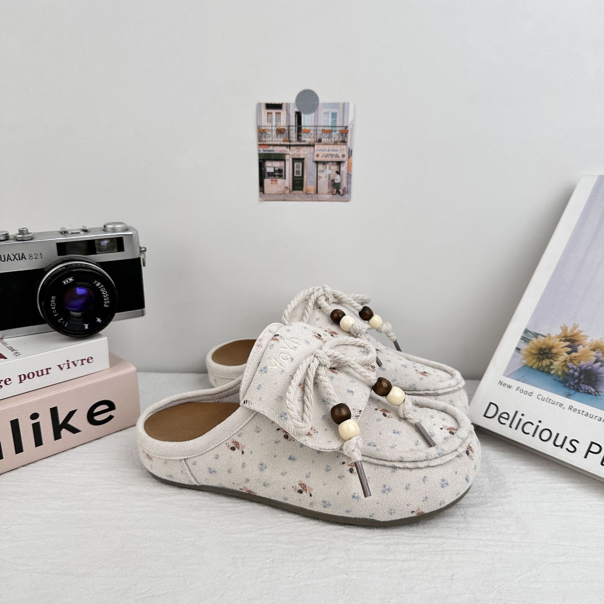 Yuanbo Baotou medio zapatillas mujeres 2025 verano nuevo bolken de mujer zapatos blancos pequeños zapatos de skate zapatos casuales