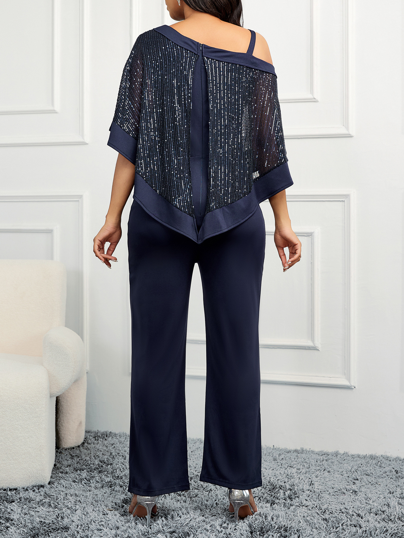Mono QQH para comercio exterior, pantalones largos con tirantes ajustables y caída elegante, pantalones largos negros con un estilo de alta gama y elegante.