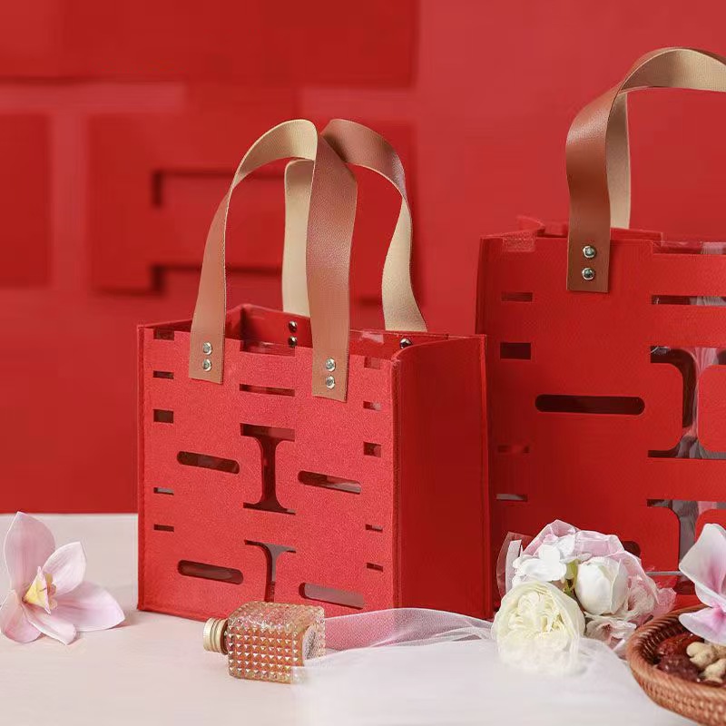 镂空喜字毛毡包红色毛毡伴手礼袋结婚回礼喜糖袋新娘包彩礼袋ins