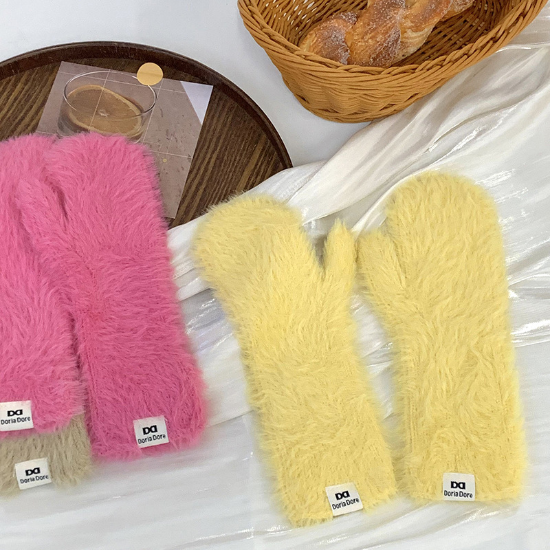 Guantes para mujer, ciclismo a prueba de viento, invierno cálido, nuevos guantes de felpa cálidos, guantes de punto coreanos japoneses al por mayor