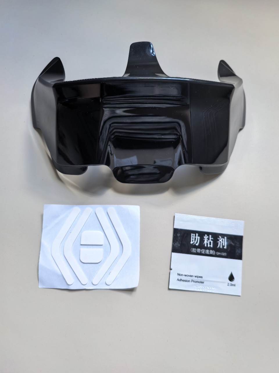 RX7X tail wing is compatible with VZ-RAM/DF-X2/RX7V model helmets as a personalized accessory