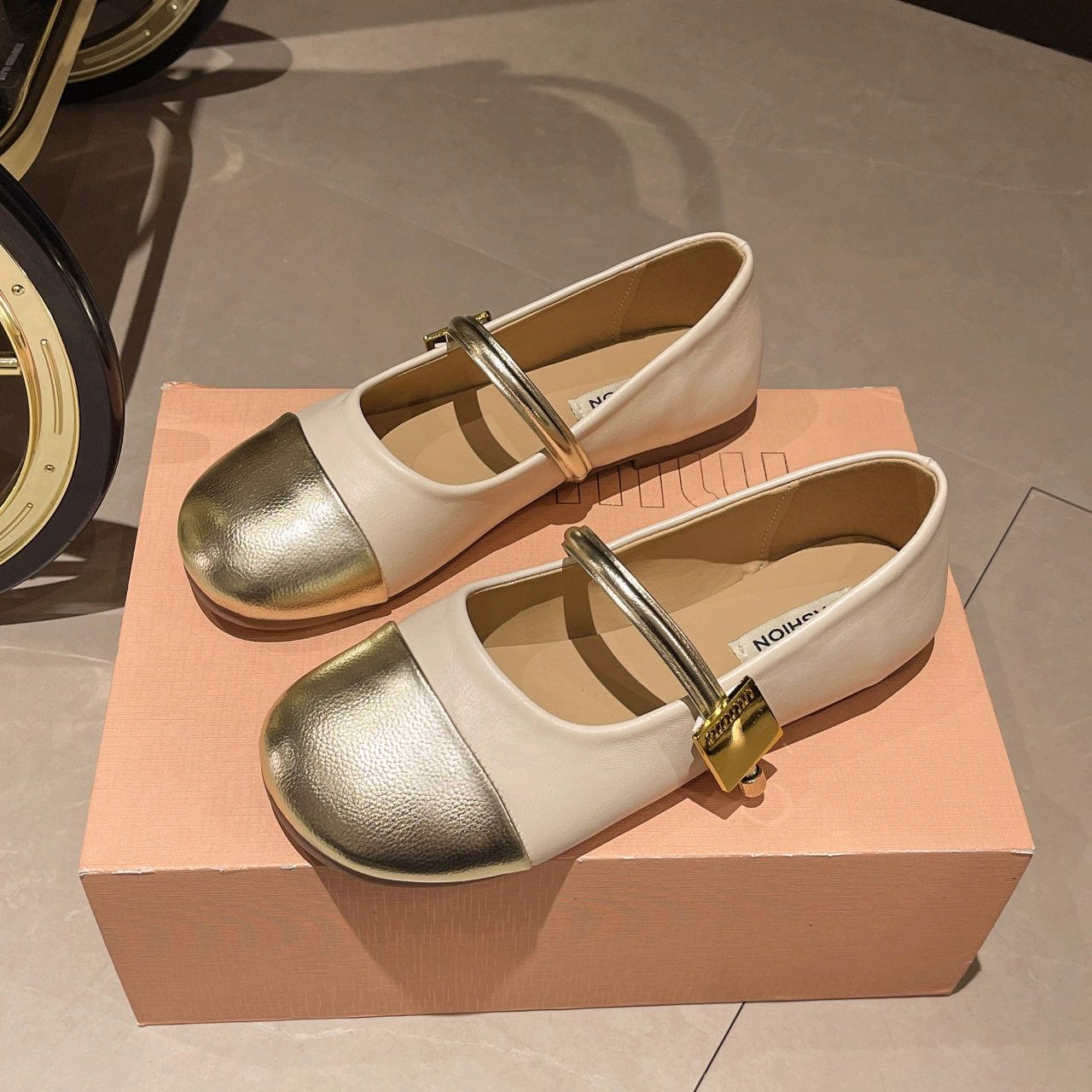 Женская повседневная одиночная обувь 2025 Летняя повседневная обувь с низким верхом женская обувь