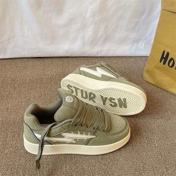 2026 primavera nuevo estilo coreano diseño de nicho universal de alto valor de cara zapatillas deportivas relámpago para hombres y mujeres zapatos de panadería