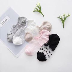 春の新商品のガラスのシルクの船の靴下の超薄のステルスの靴下のファッションの丸い点の浅い口の通気性の女性の靴下の卸売り