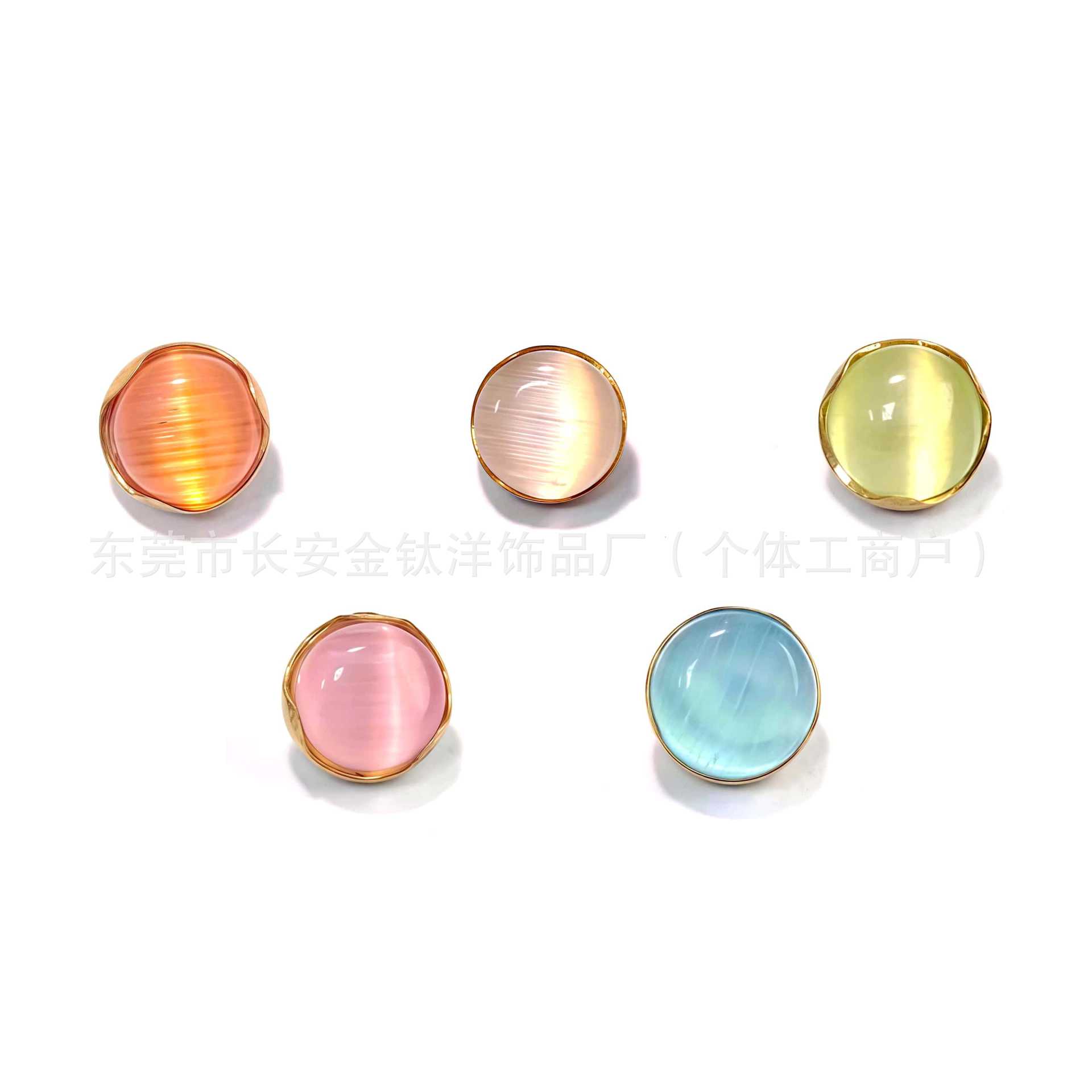 Pointed titanium steel lip stud product view