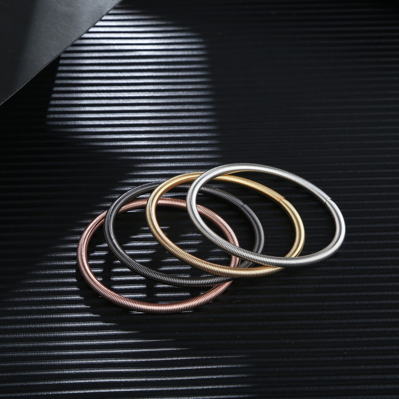 1 Piece Quantity Simple Style Waves Solid Color Carbon Steel Unisex Wristband