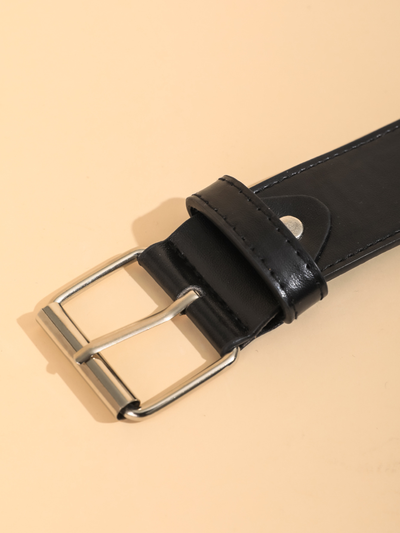 Neuer Gürtel, Nietengürtel, modischer und vielseitiger Bullet-Gürtel im Punk-Stil, trendiger neuer Hosengürtel mit personalisierter Dekoration für Damen, trendig_voghion.com