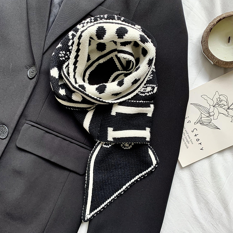 Bufandas de punto de alta sensación de nuevo estilo coreano otoño invierno versátil tablero de ajedrez perforación toallas de orejas perezosas cruzada guillera