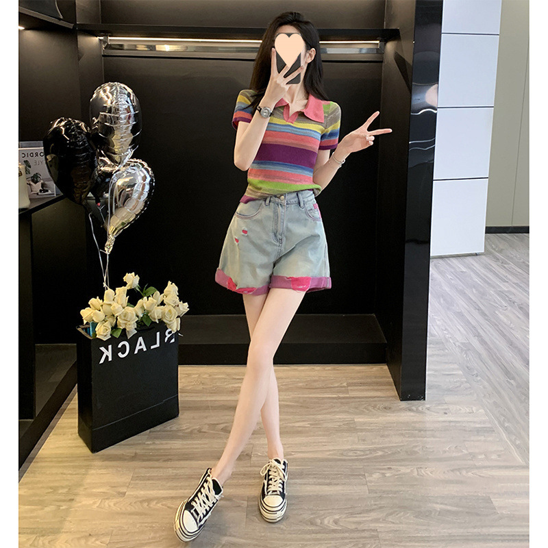레인보우 반팔 + 데님 반바지