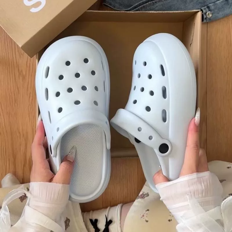 Женские летние модные универсальные тапочки-сабо на толстой нескользящей подошве с закрытым носком, 2025 года.