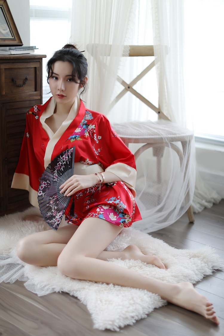 Japanese Print Kimono Robe Set with Thong and Belt, Polyester, One Size — detail image 23