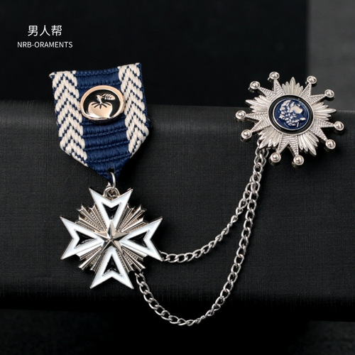 Japanese and Korean navy style metal badge chain men's suit collar brooch collar chain simple light head brooch accessories
