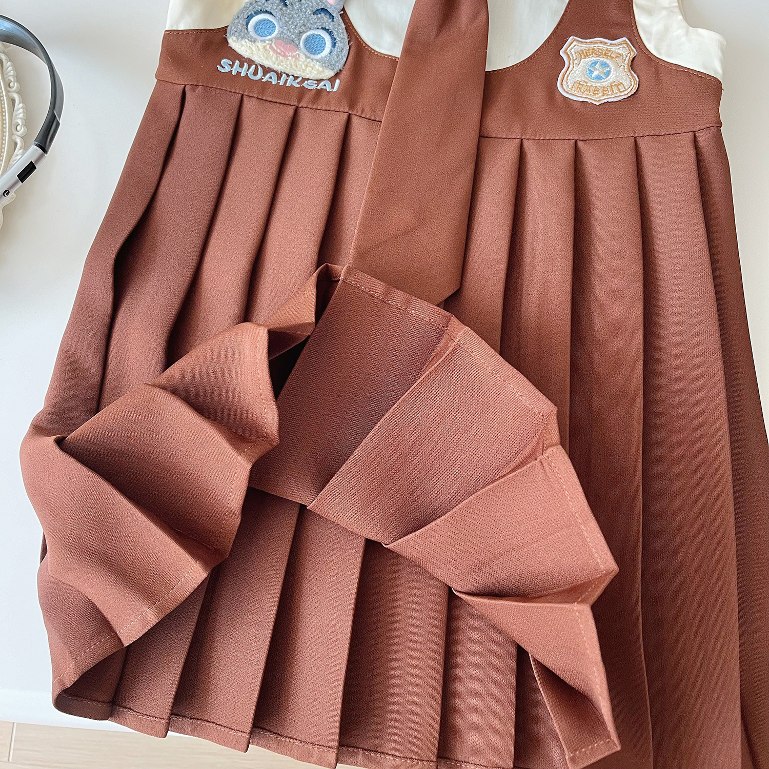 Gonna per bambini senza maniche plissettata in stile scuola coniglietto coreano versione estiva 2024 24376_voghion.com