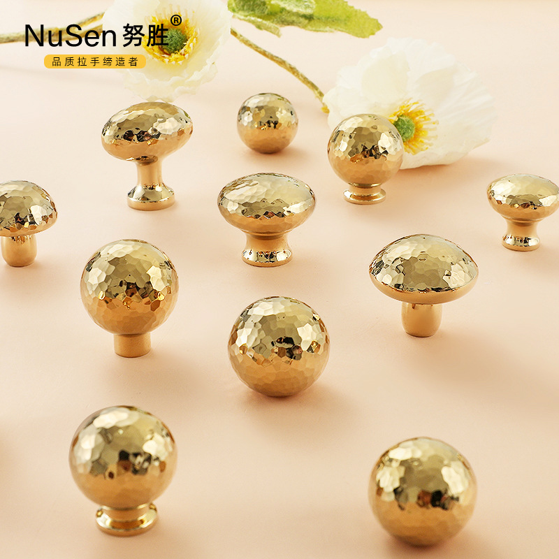 輕奢法式衣櫃純銅拉手手工錘紋亮金色圓形單孔抽屜黃銅櫥櫃門把手