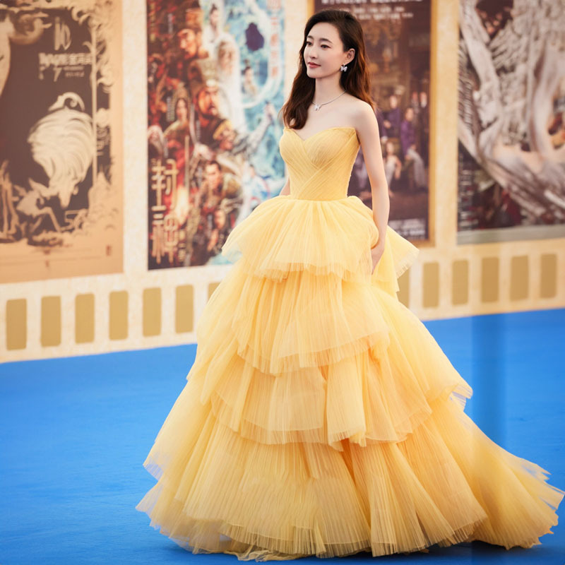 Art Test Evening Dress Women's Vocal High-end Feelings Wang Likun Same Yellow Cake Skirt for Show Princess on the Run