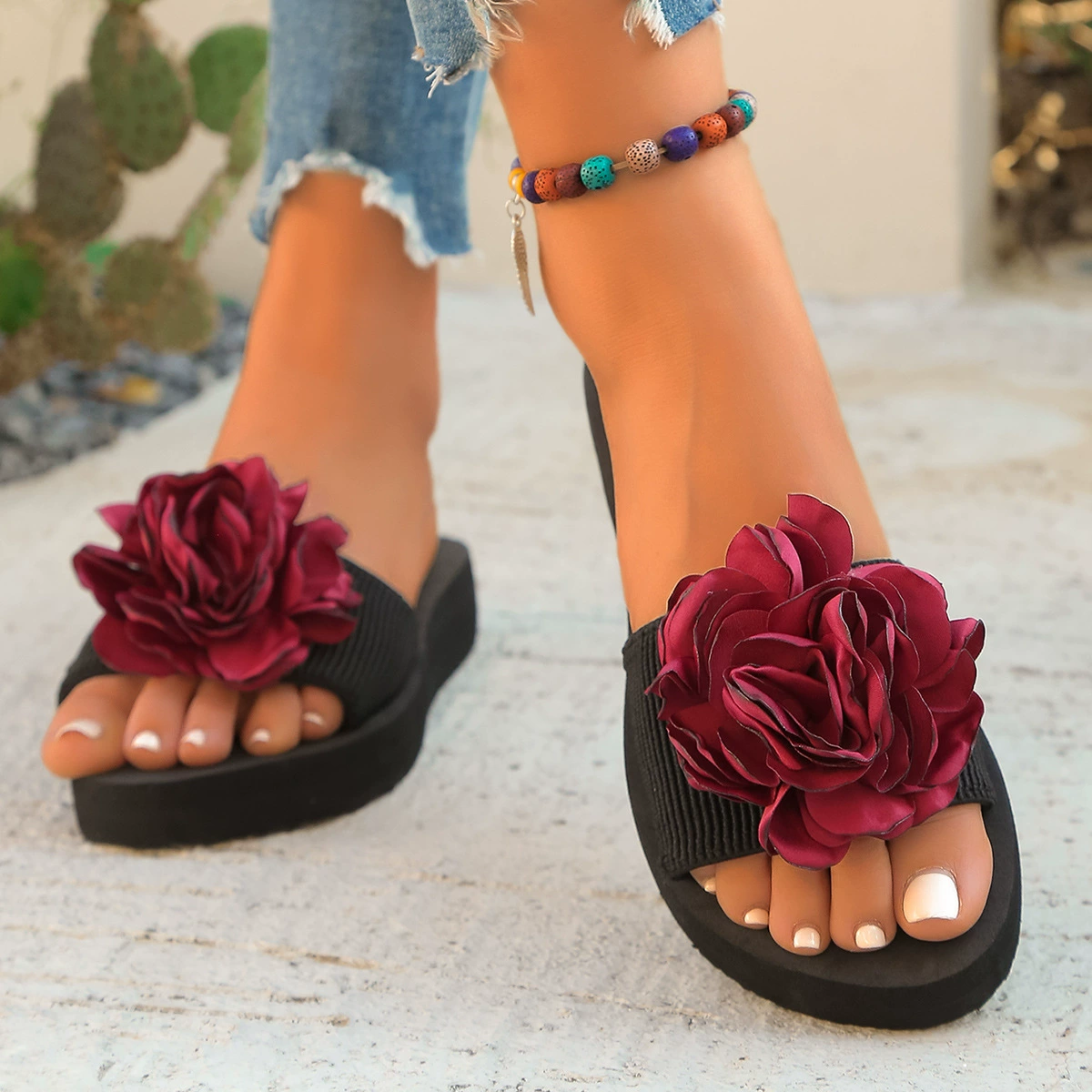 2024 новый женский летом носить холодные тапочки на толстой подошве