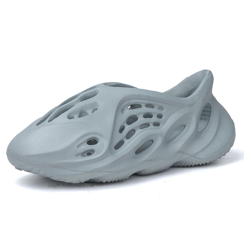 Un gran número de en stock Kanye celebridad en línea celebridad mismo yez350 agujero hueco zapatos espuma tiburón sandalias padre-hijo hombres y mujeres