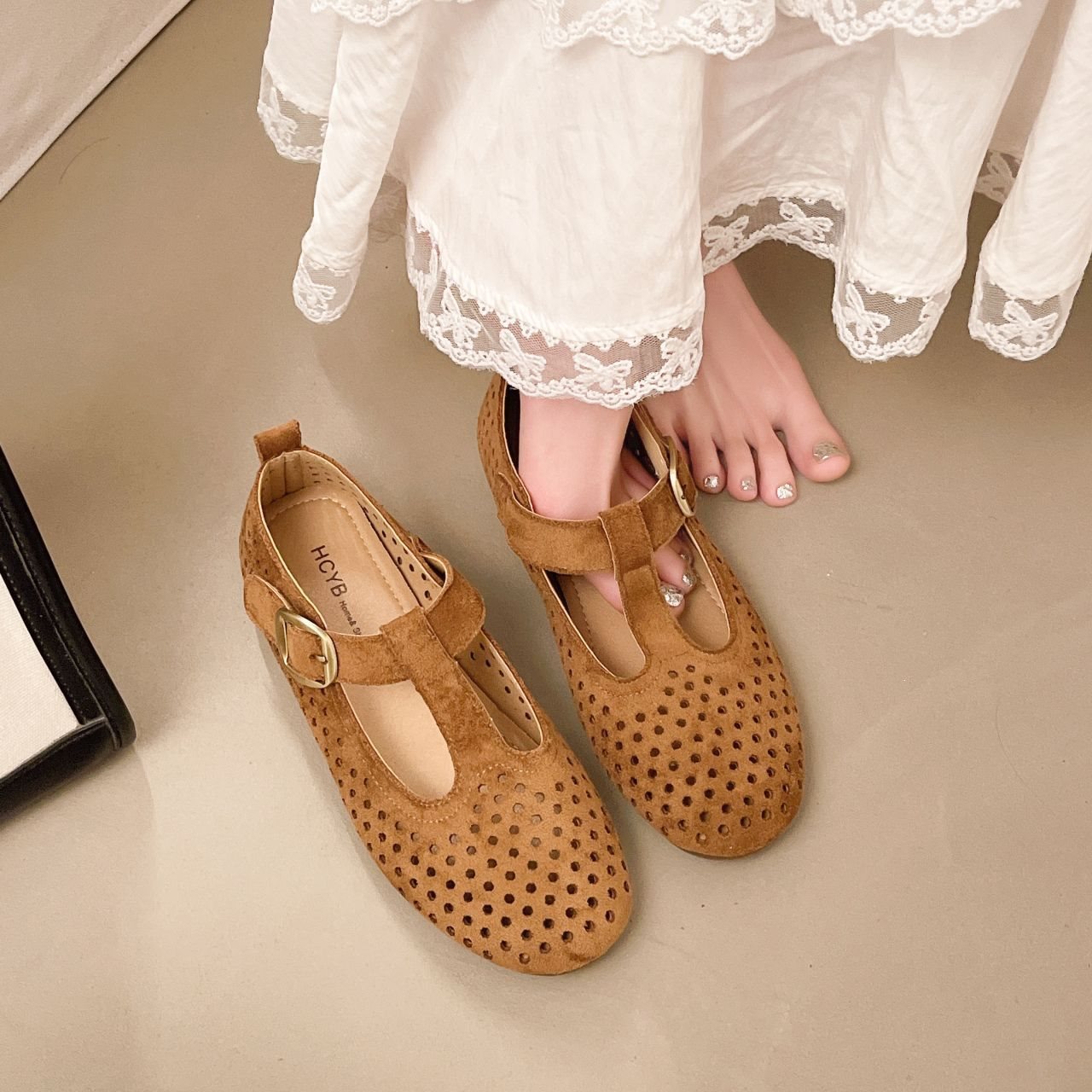 French-style Mary Jane For Women, 2026 Summer Collection, Round Toe, Shallow Cut, Hollowed-out, Breathable, Comfortable,_vogvips.com