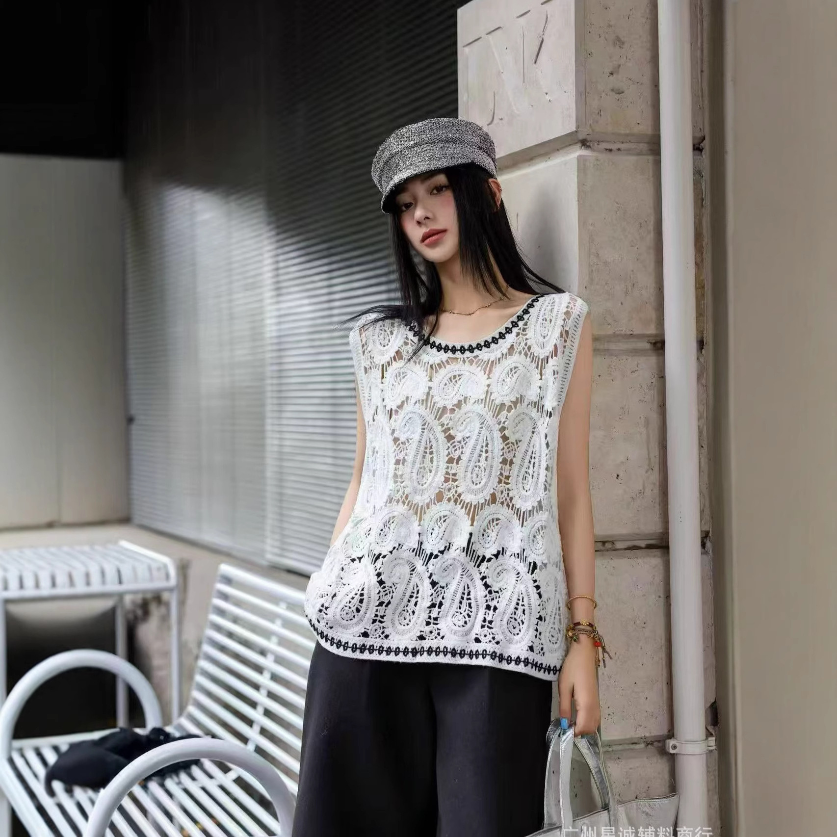 New Retro Summer Hollow Crochet Loose Versatile Vest Top Women's Knitted Short Pullover Vest Blouse