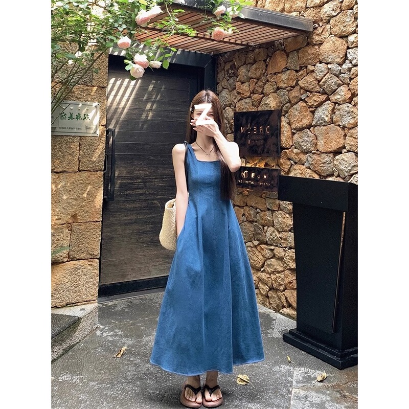Blue Mist Love French-Style Denim Dress for Women, Summer Niche Design, Waist-Cinching, Elegant Spaghetti Strap Long Dress Blue Mist Love French-Style Denim Dress for Women, Summer Niche Design, Waist-Cinching, Elegant Spaghetti Strap Long Dress
