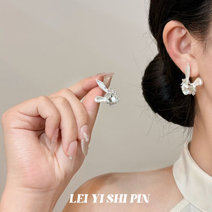 �W�������ɫ���Ķ��Ů�nϵ�ɐ۾����������h���ÿ����W���Ů