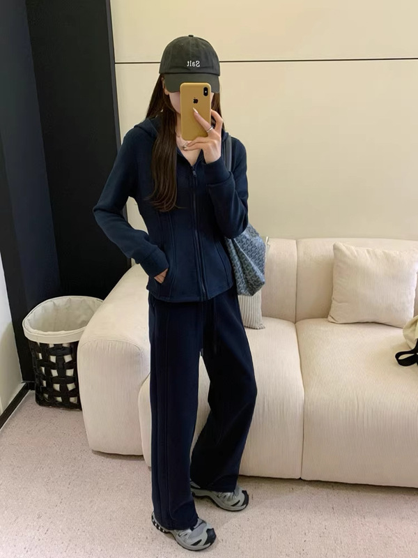 桑坡新款露露三代防风加厚款绵羊毛套装女保暖显瘦连帽运动两件套|undefined