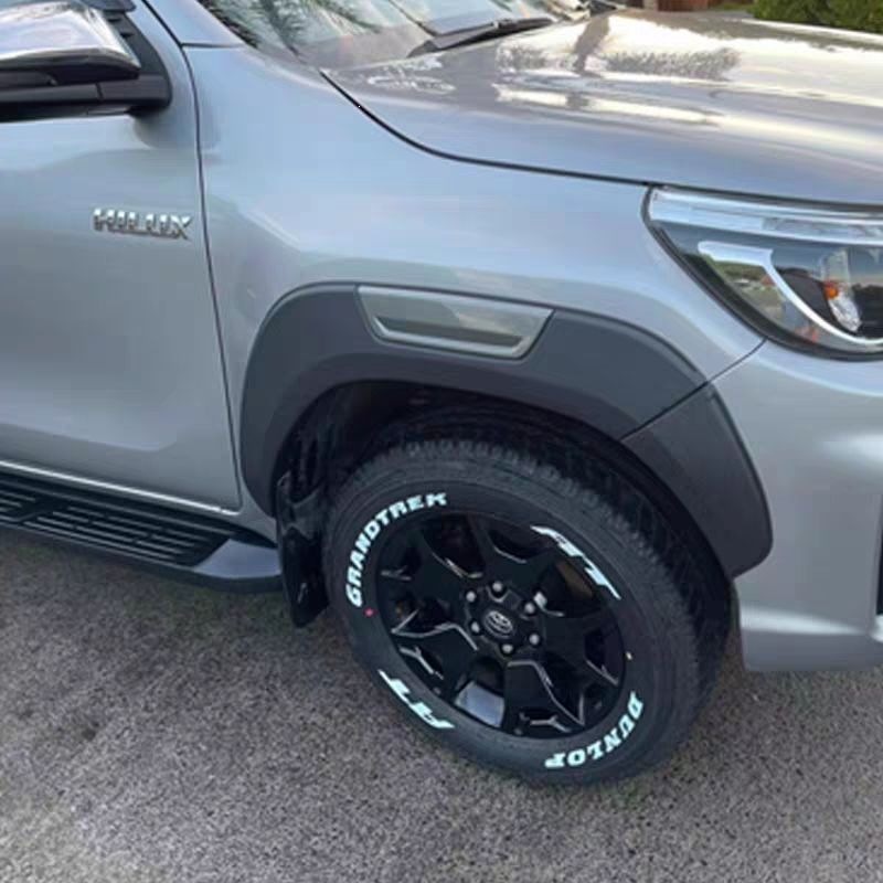 Suitable for 2016-2025 Toyota Hilux REVO, modified wheel arches with stainless steel additions