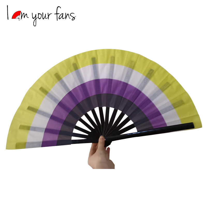 Fan de kung fu personalizado Fan de bambú Fan de baile Fan de Tai Chi Fan Fan Rojo Fabricado a mano Color Oxford