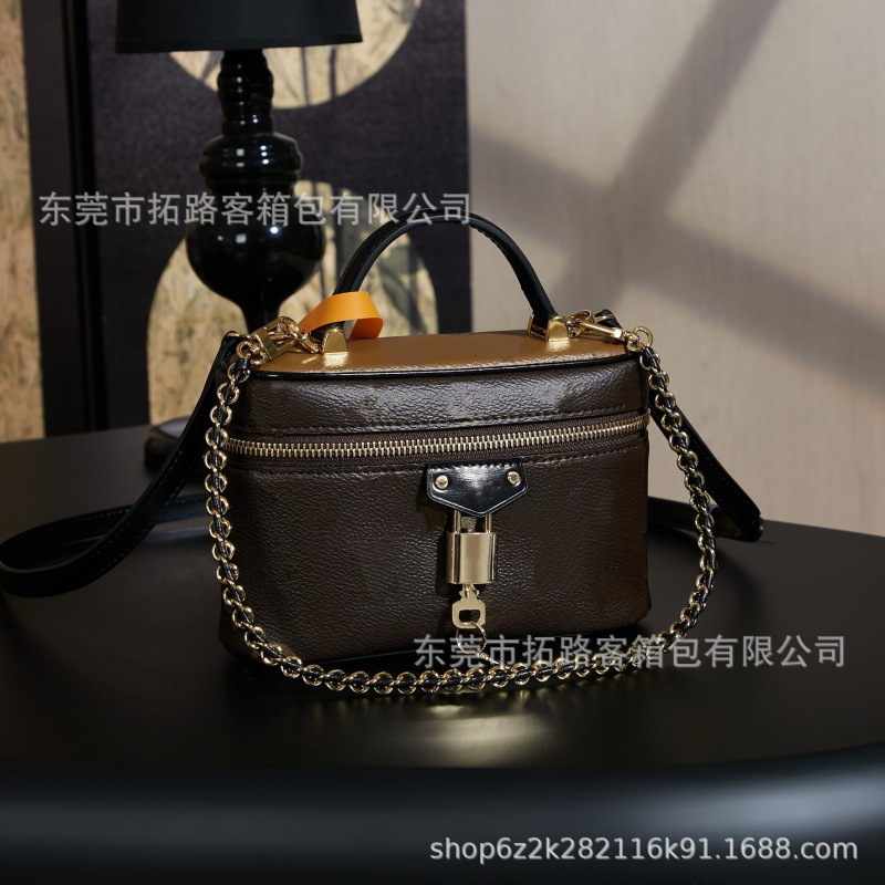 M&Lv Lv Classic Monogram Vanity 2024 New Model Handbag Makeup Bag Chain Box Bag for Women M&Lv Lv Classic Monogram Vanity 2024 New Model Handbag Makeup Bag Chain Box Bag for Women