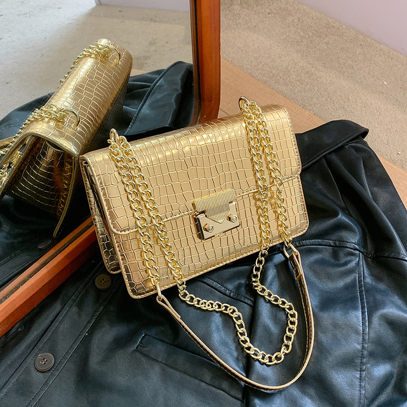 European and American 2023 new small square bag for women, high-end fashion and leisure, new portable one-shoulder cross-body three-dimensional square_voghion.com