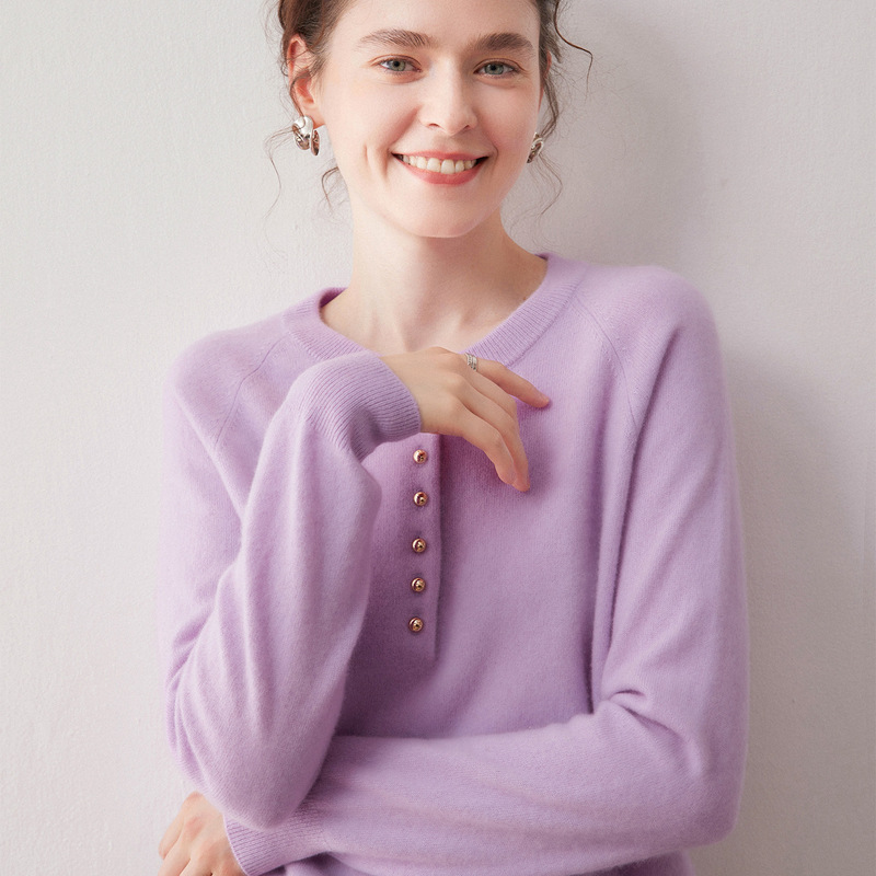 New autumn and winter collection: simple-style cashmere sweater with a round neckline, buttoned design, soft and comfortable fit, and a loose, relaxed silhouette