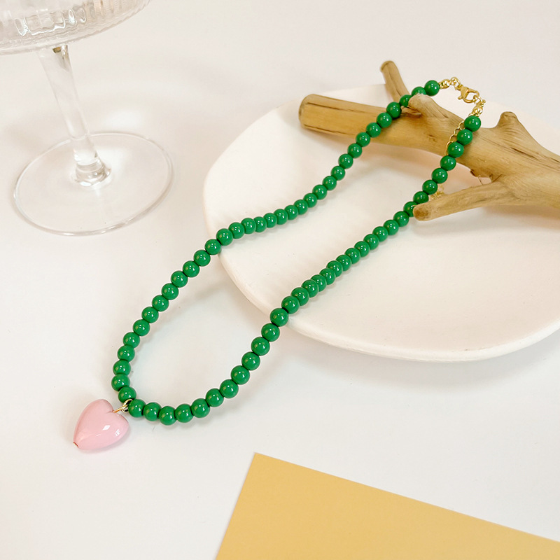 Frau Mode Herz Einfarbig Imitationsperle Legierung Halskette Überzug Halsketten display picture 3