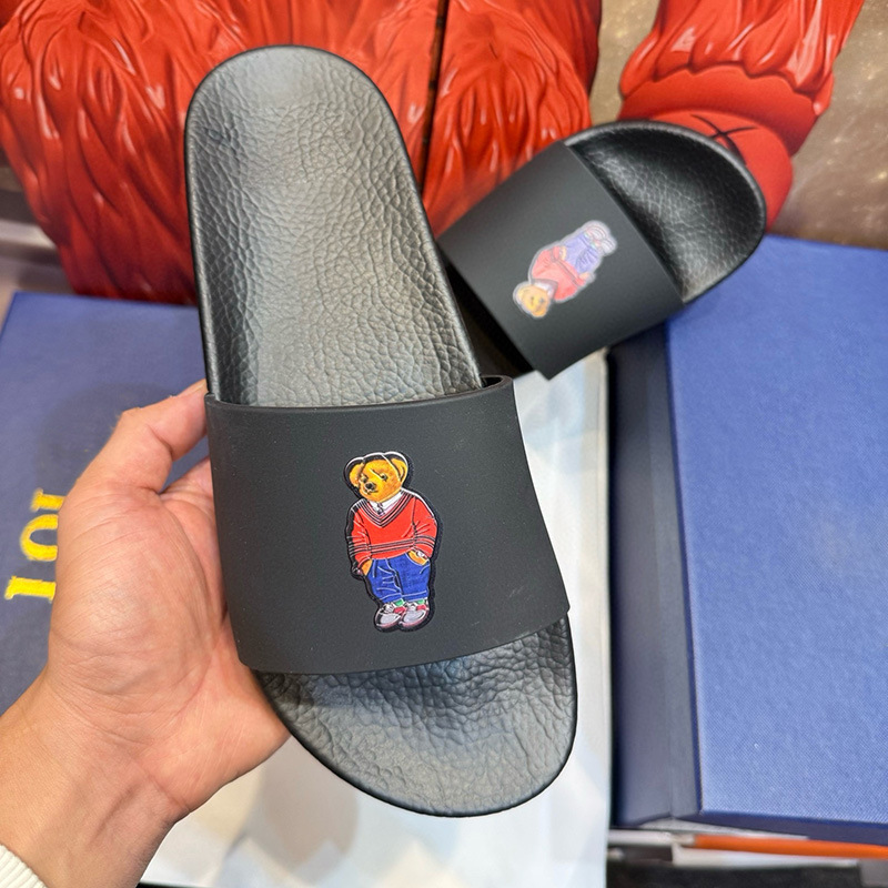 Guangzhou Factory High-End Slippers for Men and Women, Summer Paul Bear Pattern Outer Wear Slippers, Couple Beach Slippers