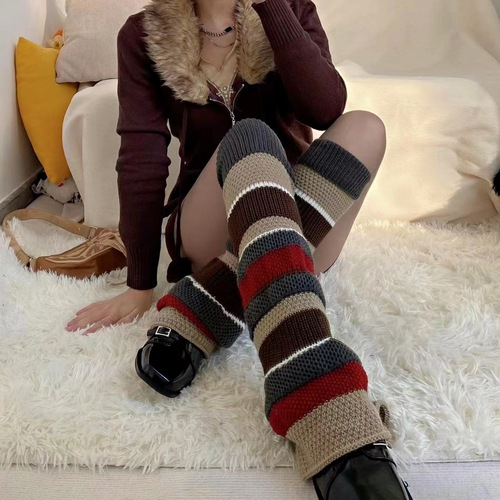 Autumn and winter retro American functional style striped stitching contrasting color niche knitted wool micro-flared wide-leg leg socks