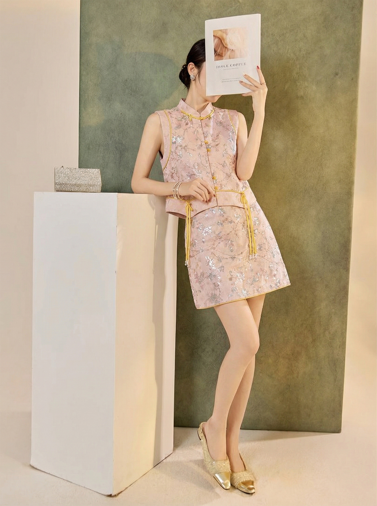 Áo hai dây thêu sequin phối tua rua cổ đứng – set chân váy midi phong cách tân Trung Hoa — nửa váy, Trang chủ