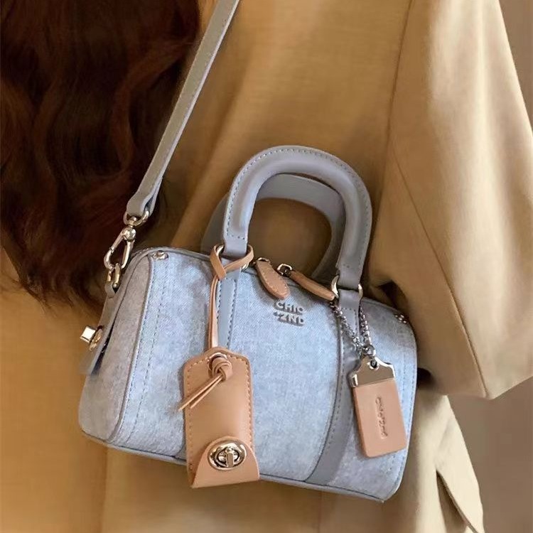 2024 New Women's Multi functional Handbag Single Shoulder Crossbody Bag Platinum Blue Sea Pillow_voghion.com