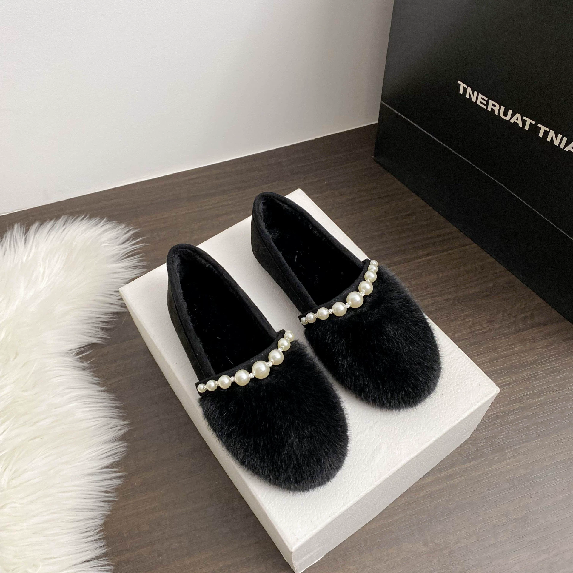 2025 новые меховые туфли Мэри Джейн для женщин, зимняя верхняя одежда, хлопковые туфли в корейском стиле с внутренней подкладкой на флисовой подкладке, женская обувь большого размера 41–43