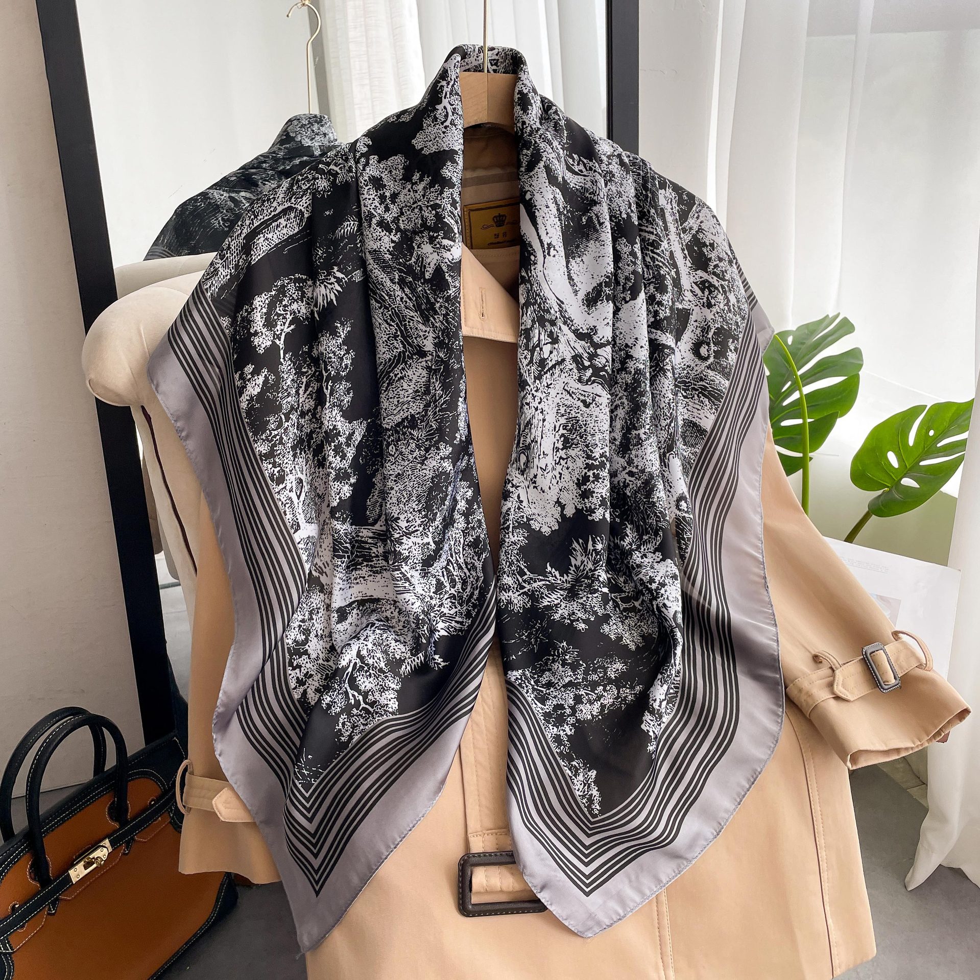 Fashionable Women's Square Scarf For Spring And Summer Shawl_voghion.com