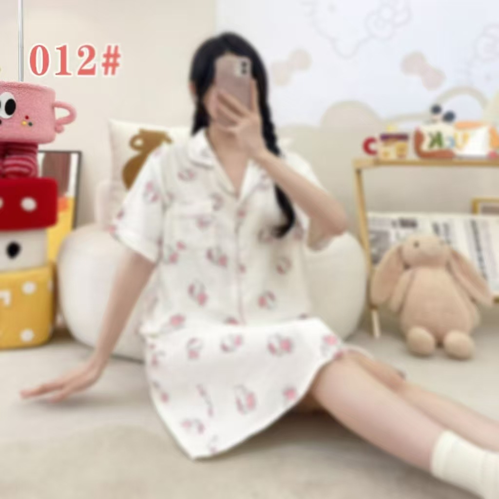 Pijama de verano de manga corta cardigan con solapa impresión de dibujos animados nubes de algodón dulce suelto medio largo vestido transfronterizo