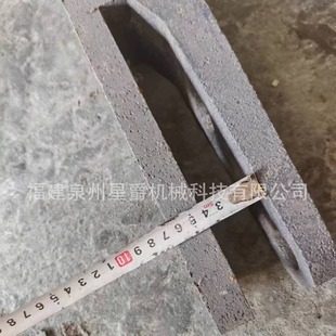 Quanzhou excavator four-wheel one-belt support wheel bucket tooth driving wheel guide wheel PC20 bucket tooth pin