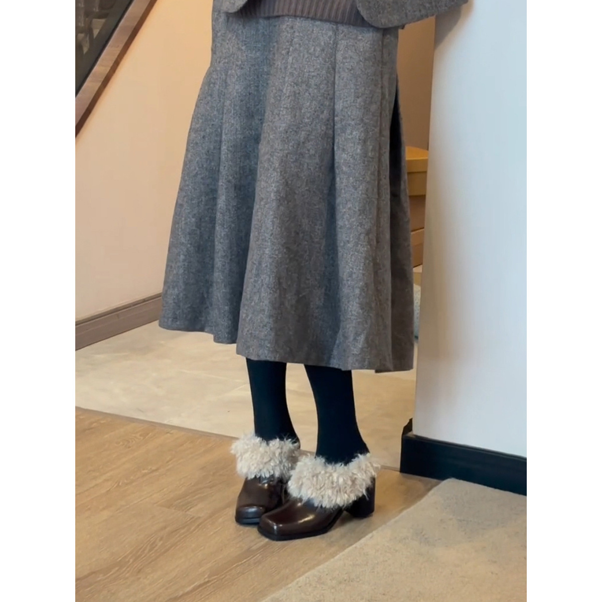 牛革版 ~ 低ヒール毛羽靴女性の方頭にベルベットの靴を履いて保温楽福靴復古綿靴を漕ぐ