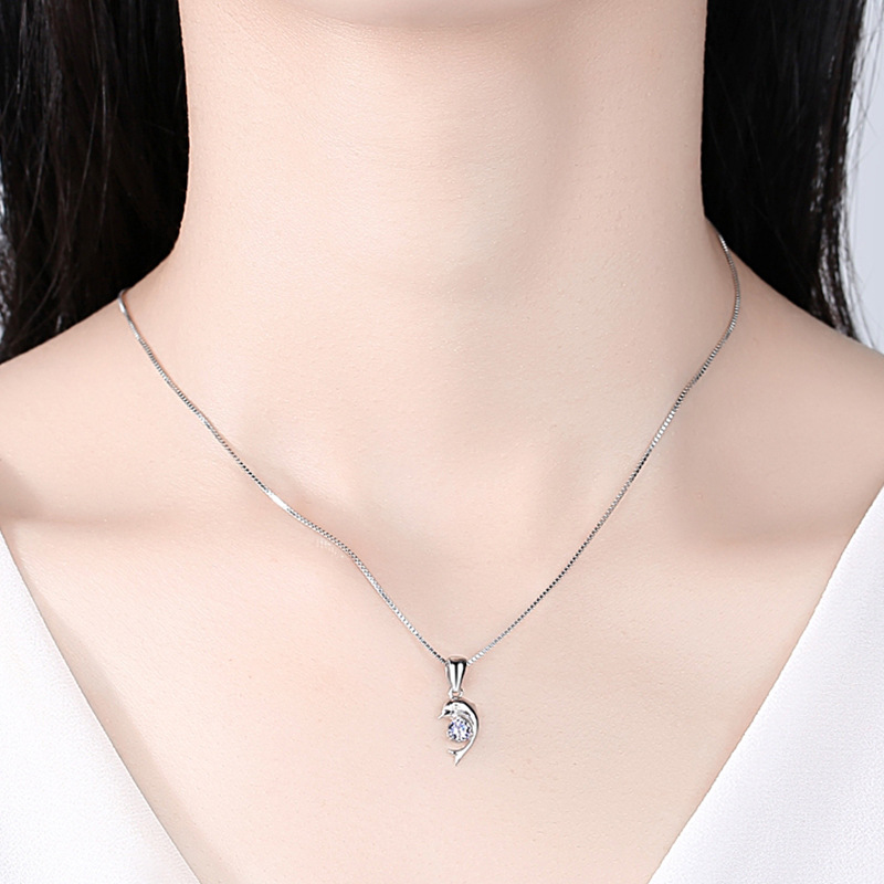 Plata esterlina s925 moda delfín amor colgante nicho diseño novias cumpleaños regalo moda amante joyería de plata al por mayor