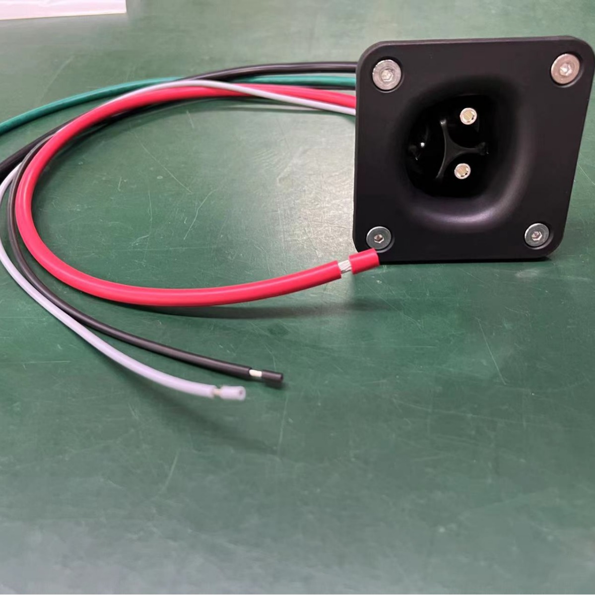 NACS美标特斯拉车端座特斯拉测试座老化座特斯拉插座特斯拉母座