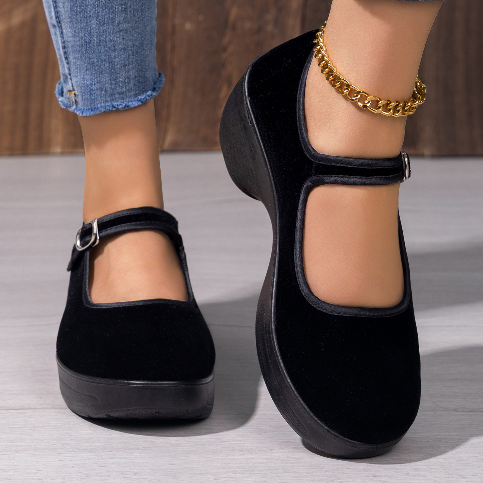 Viejos zapatos de tela de Beijing zapatos de mujer transfronterizos suaves zapatos casuales negros sólidos con suela gruesa aumentando la altura de los zapatos de trabajo superficiales