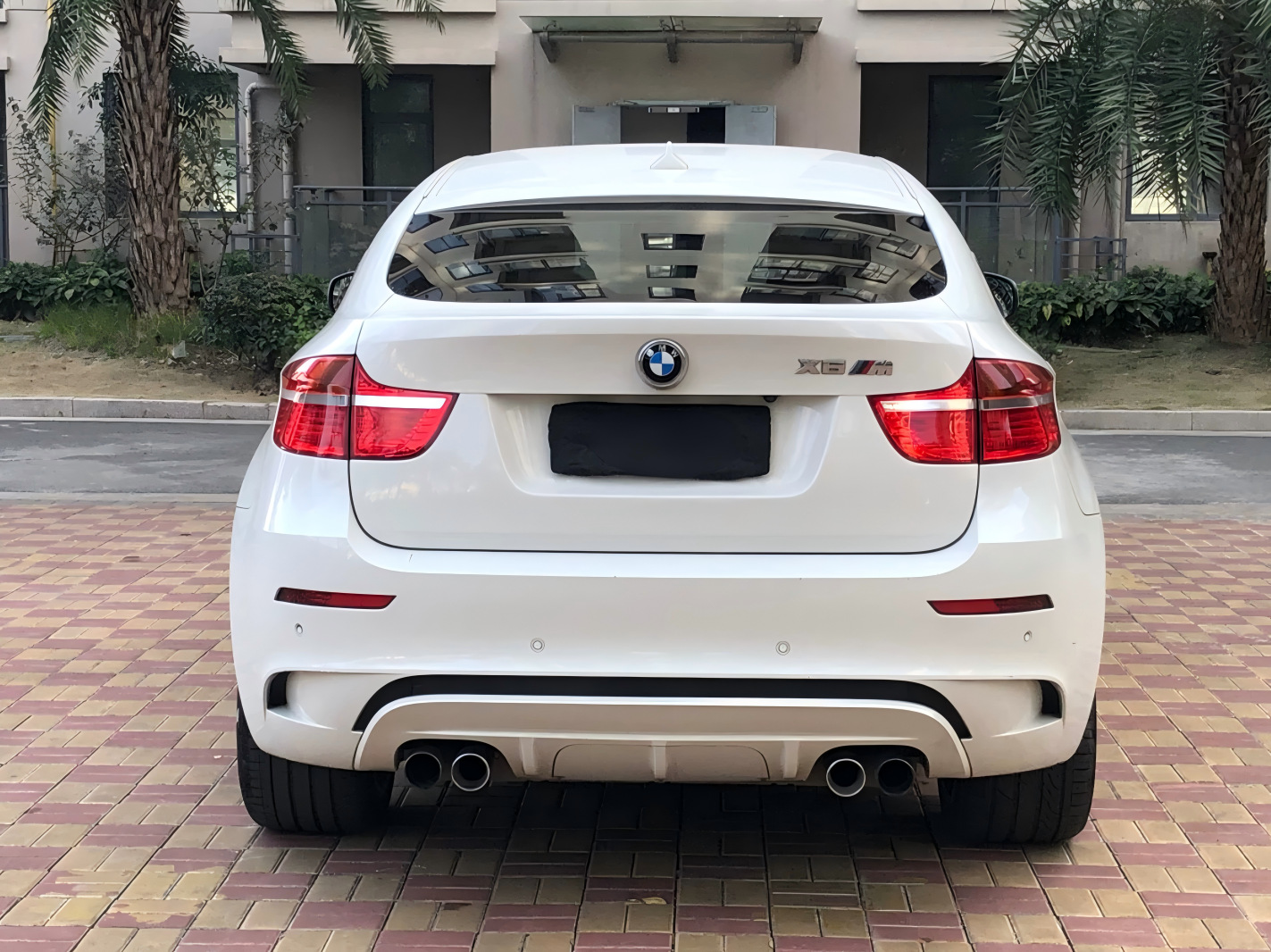 Suitable for 2008-2015 BMW X6 E71 modified to X6M front bumper and rear bumper injection molded PP modified body kit
