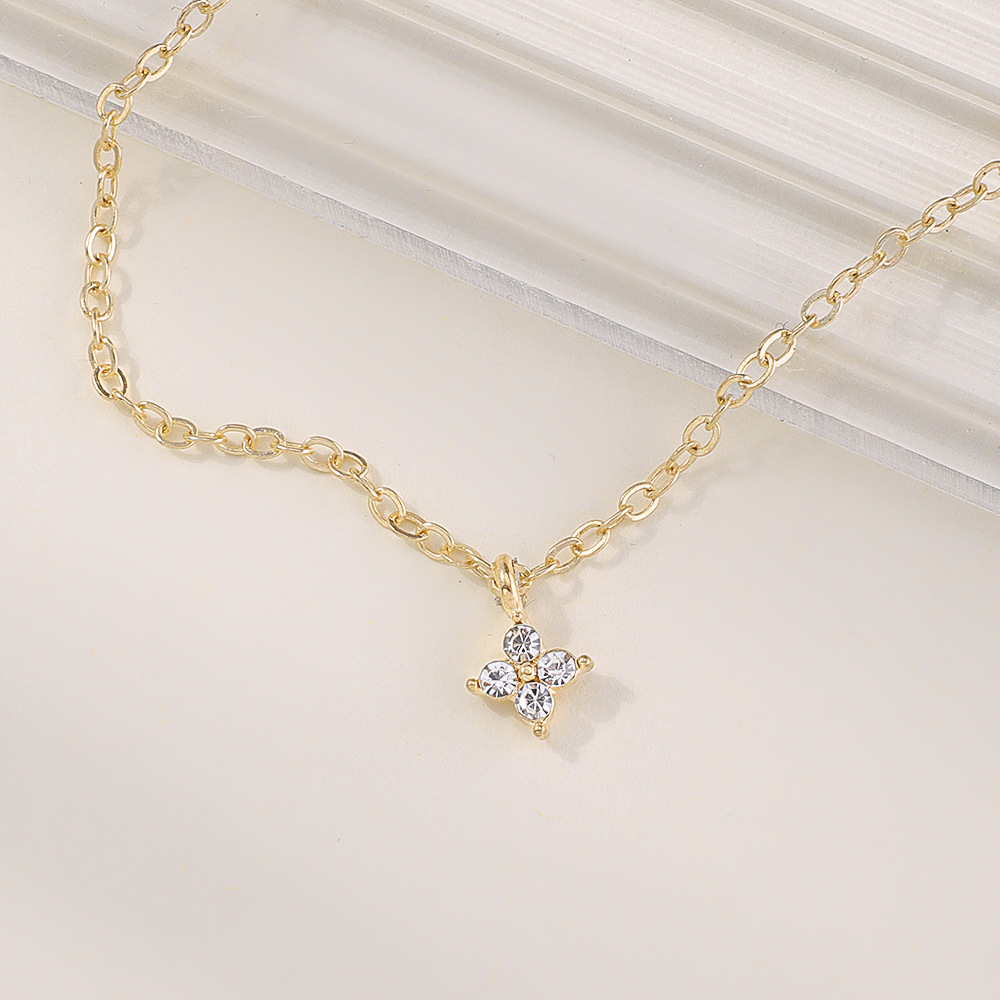 Simple geometric diamond short necklace wholesale