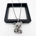 Full rhinestone sitting bear + 3.0*70cm pearl chain