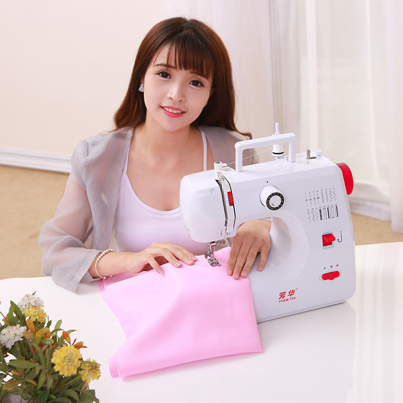 缝纫机700缝纫机家用缝纫机多功能电动小型缝纫机带锁边
